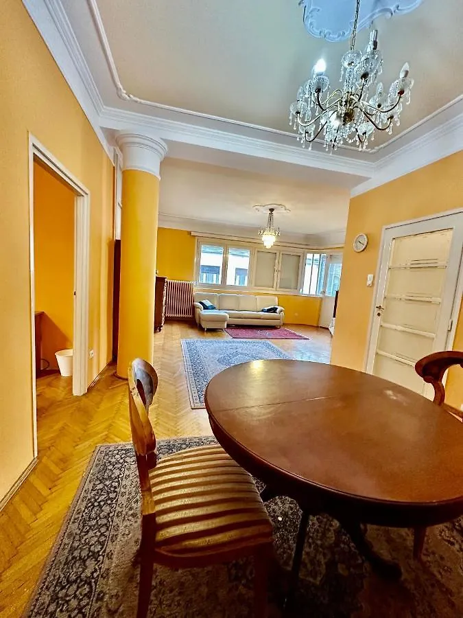 River Side Apartments Budapeste 0*,